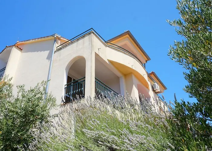 Villa Dvorine