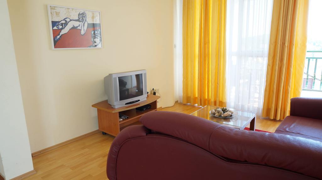 Dvorine Apartamento *